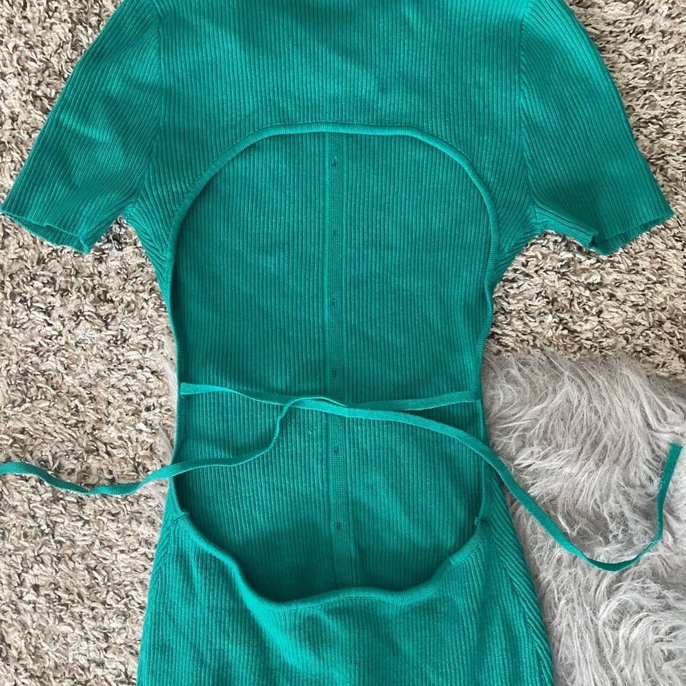 Cider Green Open Back Bodycon Midi Dress - Picture 8 of 10